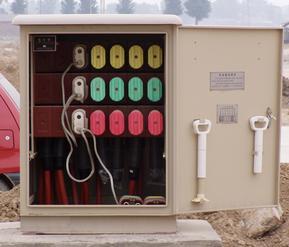 新军蓝电器 高压与低压电缆分接箱及控制按钮的应用解析